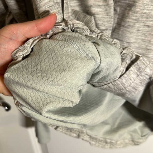 Lululemon Running Jacket Size 6 - Picture 7 of 7